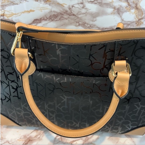 NWT Designer Handbag - Picture 3 of 9